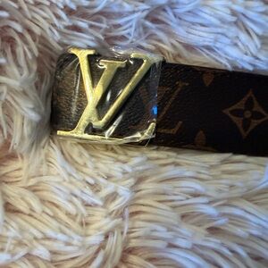Luxury Brown LV Belt with Gold Buckle